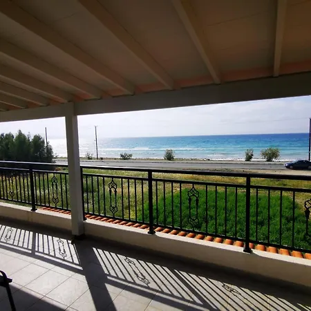 Villa Beachfront Thomas 5 Argaka