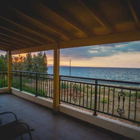 Beachfront Thomas 5 Argaka