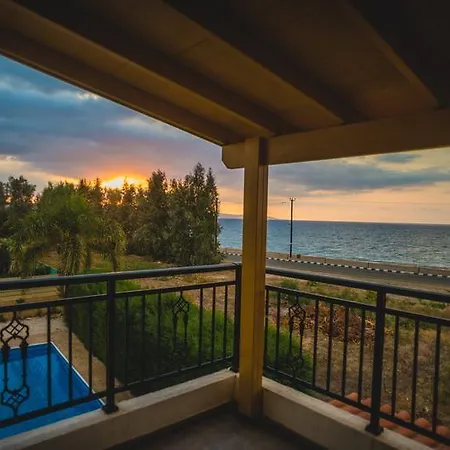 Beachfront Thomas 5 Argaka