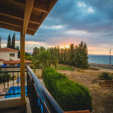 Villa Beachfront Thomas 5 *