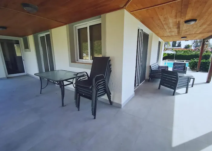 ヴィラ Beachfront Thomas 5 アルガカ