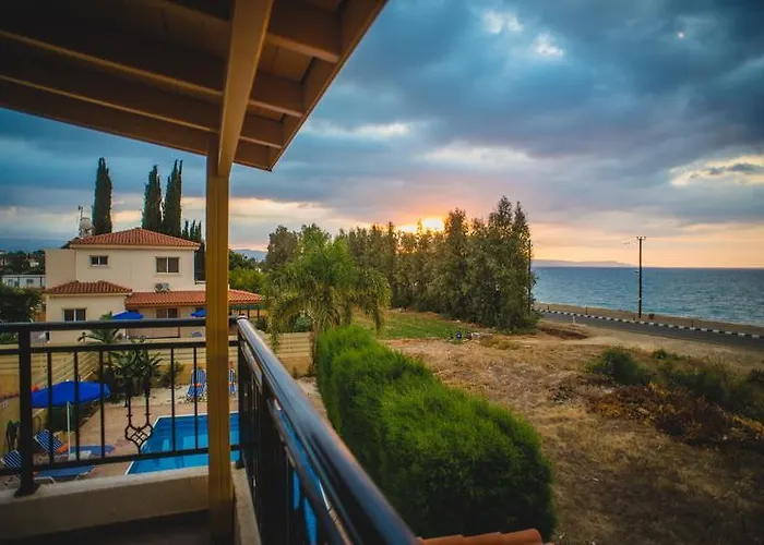 ヴィラ Beachfront Thomas 5 *